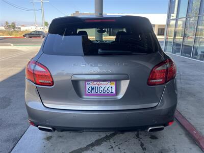 2011 Porsche Cayenne S   - Photo 5 - Tarzana, CA 91356