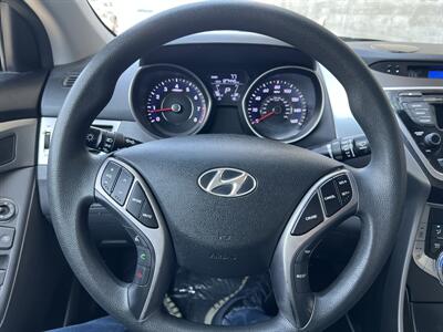 2013 Hyundai ELANTRA GLS   - Photo 17 - Tarzana, CA 91356