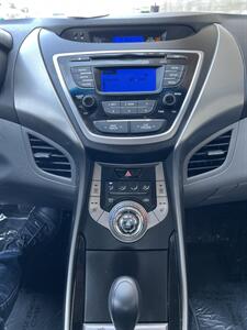 2013 Hyundai ELANTRA GLS   - Photo 18 - Tarzana, CA 91356