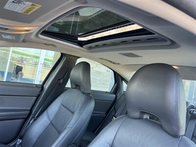 2011 Volvo S40 T5   - Photo 11 - Tarzana, CA 91356