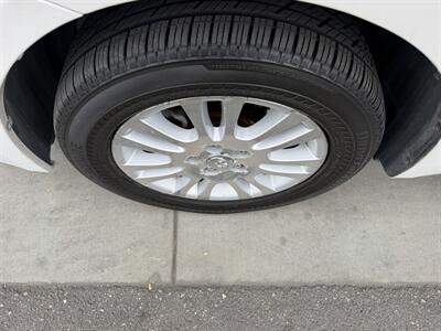 2008 Toyota Sienna XLE Limited - Photo 9 - Tarzana, CA 91356