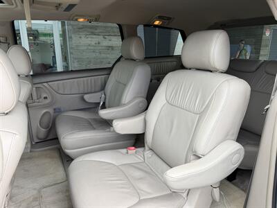 2008 Toyota Sienna XLE Limited - Photo 12 - Tarzana, CA 91356
