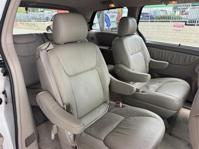 2008 Toyota Sienna XLE Limited - Photo 16 - Tarzana, CA 91356