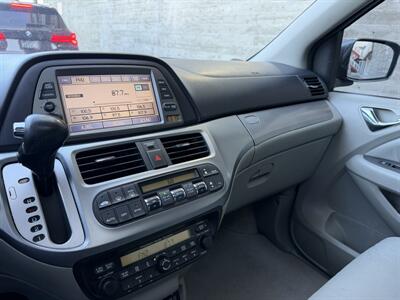 2008 Honda Odyssey Touring   - Photo 27 - Tarzana, CA 91356