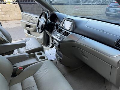 2008 Honda Odyssey Touring   - Photo 20 - Tarzana, CA 91356