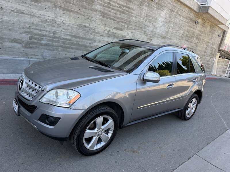 2010 Mercedes-Benz ML 350   - Photo 1 - Tarzana, CA 91356