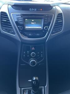 2015 Hyundai ELANTRA SE   - Photo 20 - Tarzana, CA 91356