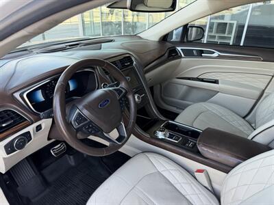 2017 Ford Fusion Hybrid Platinum   - Photo 11 - Tarzana, CA 91356