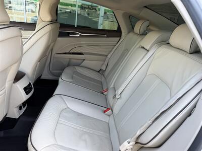 2017 Ford Fusion Hybrid Platinum   - Photo 14 - Tarzana, CA 91356