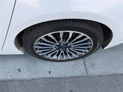 2017 Ford Fusion Hybrid Platinum   - Photo 10 - Tarzana, CA 91356