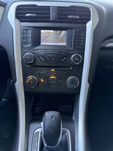 2015 Ford Fusion S   - Photo 22 - Tarzana, CA 91356