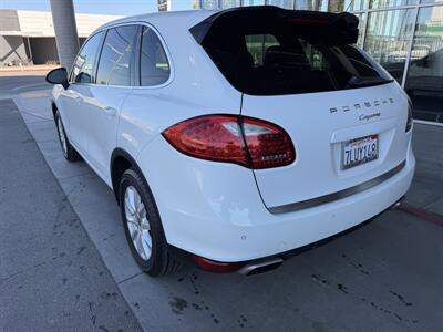 2014 Porsche Cayenne Platinum - Photo 4 - Tarzana, CA 91356