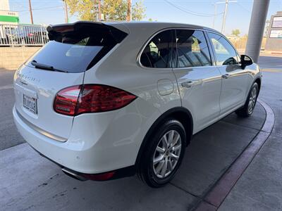 2014 Porsche Cayenne Platinum - Photo 7 - Tarzana, CA 91356
