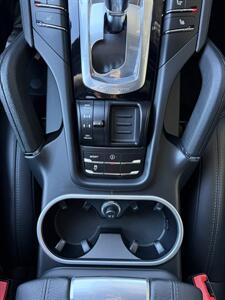 2014 Porsche Cayenne Platinum - Photo 24 - Tarzana, CA 91356