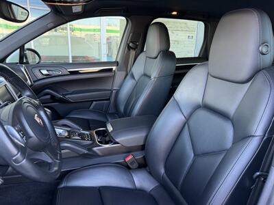2014 Porsche Cayenne Platinum - Photo 13 - Tarzana, CA 91356