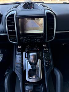 2014 Porsche Cayenne Platinum - Photo 26 - Tarzana, CA 91356