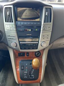 2004 Lexus RX 330   - Photo 14 - Tarzana, CA 91356