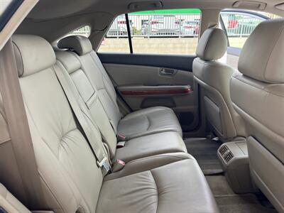 2004 Lexus RX 330   - Photo 18 - Tarzana, CA 91356