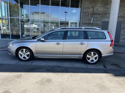 2009 Volvo V70 3.2   - Photo 2 - Tarzana, CA 91356