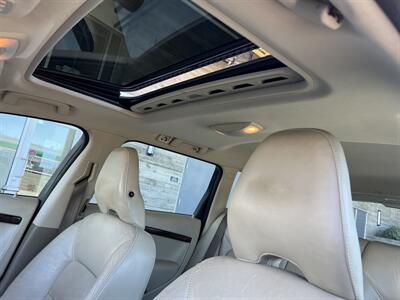2009 Volvo V70 3.2   - Photo 11 - Tarzana, CA 91356