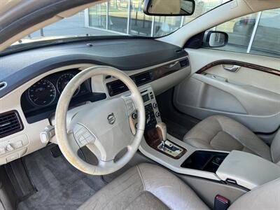 2009 Volvo V70 3.2   - Photo 9 - Tarzana, CA 91356