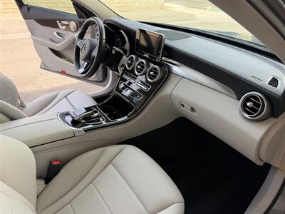 2015 Mercedes-Benz C 300 - Photo 17 - Tarzana, CA 91356