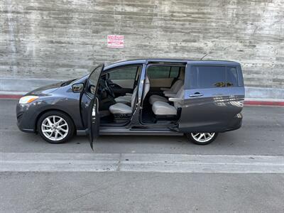 2013 Mazda Mazda5 Touring   - Photo 11 - Tarzana, CA 91356