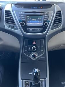 2015 Hyundai ELANTRA SE   - Photo 19 - Tarzana, CA 91356