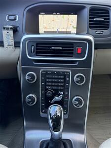 2016 Volvo S60 T5 Drive-E Premier   - Photo 20 - Tarzana, CA 91356