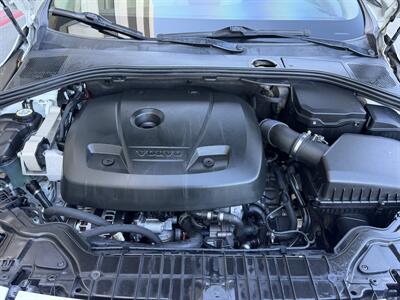2016 Volvo S60 T5 Drive-E Premier   - Photo 18 - Tarzana, CA 91356