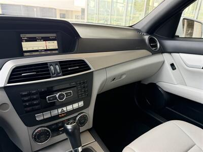 2013 Mercedes-Benz C 250 Sport   - Photo 26 - Tarzana, CA 91356
