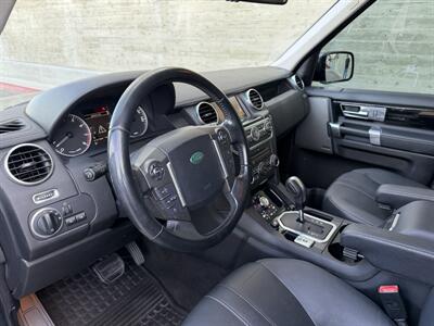 2011 Land Rover LR4   - Photo 11 - Tarzana, CA 91356