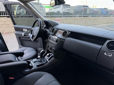 2011 Land Rover LR4   - Photo 18 - Tarzana, CA 91356
