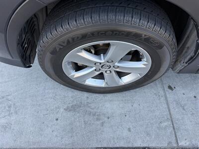 2015 Toyota RAV4 XLE - Photo 9 - Tarzana, CA 91356