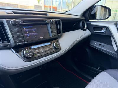 2015 Toyota RAV4 XLE - Photo 24 - Tarzana, CA 91356