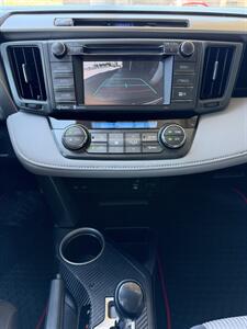 2015 Toyota RAV4 XLE - Photo 25 - Tarzana, CA 91356
