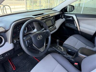 2015 Toyota RAV4 XLE - Photo 11 - Tarzana, CA 91356