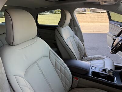 2017 Ford Fusion Energi Platinum   - Photo 17 - Tarzana, CA 91356