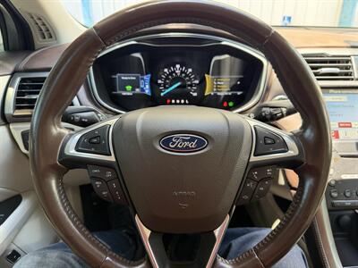 2017 Ford Fusion Energi Platinum   - Photo 20 - Tarzana, CA 91356