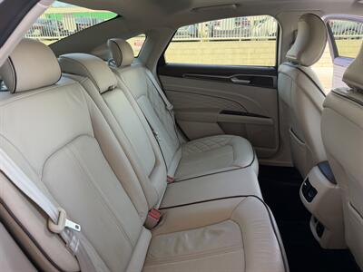 2017 Ford Fusion Energi Platinum   - Photo 15 - Tarzana, CA 91356