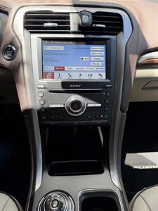 2017 Ford Fusion Energi Platinum   - Photo 23 - Tarzana, CA 91356