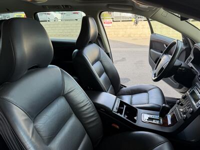 2008 Volvo V70 3.2   - Photo 19 - Tarzana, CA 91356