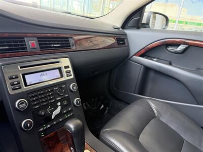 2008 Volvo V70 3.2   - Photo 24 - Tarzana, CA 91356