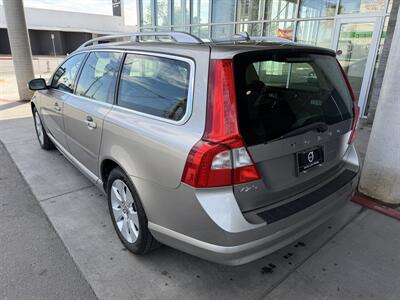 2008 Volvo V70 3.2   - Photo 4 - Tarzana, CA 91356