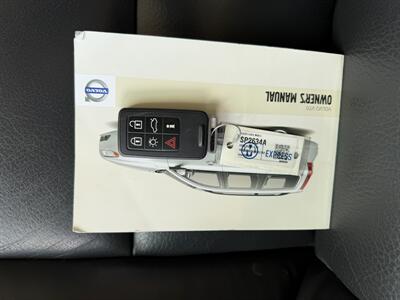 2008 Volvo V70 3.2   - Photo 20 - Tarzana, CA 91356