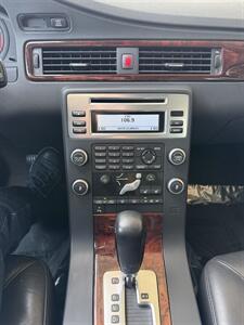 2008 Volvo V70 3.2   - Photo 22 - Tarzana, CA 91356