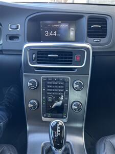 2014 Volvo S60 T5 Premier   - Photo 11 - Tarzana, CA 91356