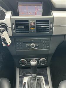 2010 Mercedes-Benz GLK GLK 350   - Photo 18 - Tarzana, CA 91356