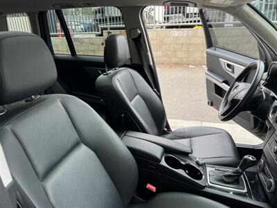 2010 Mercedes-Benz GLK GLK 350   - Photo 16 - Tarzana, CA 91356