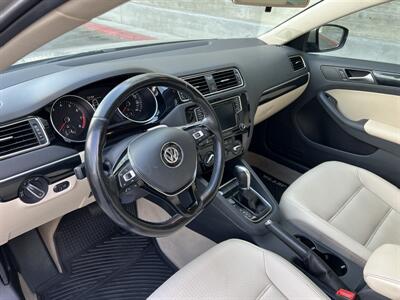 2016 Volkswagen Jetta 1.8T SEL   - Photo 9 - Tarzana, CA 91356